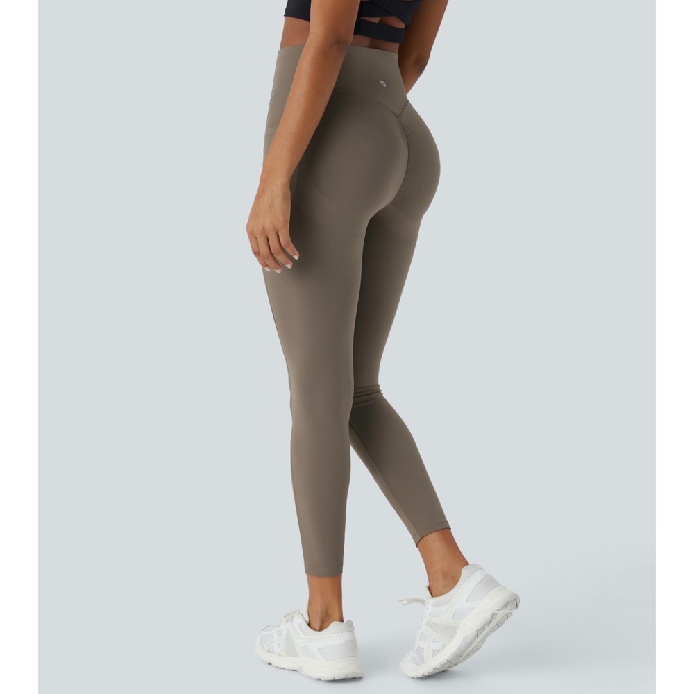 Halara UltraSculpt High Waisted Scrunch Butt Pocket Training Leggings Brown S